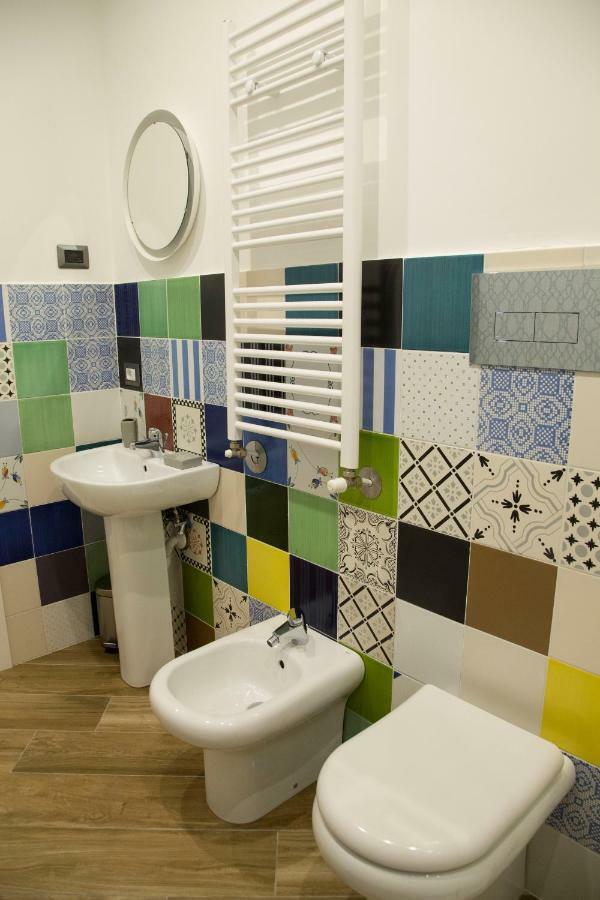 Garibaldi Rooms Naples Luaran gambar