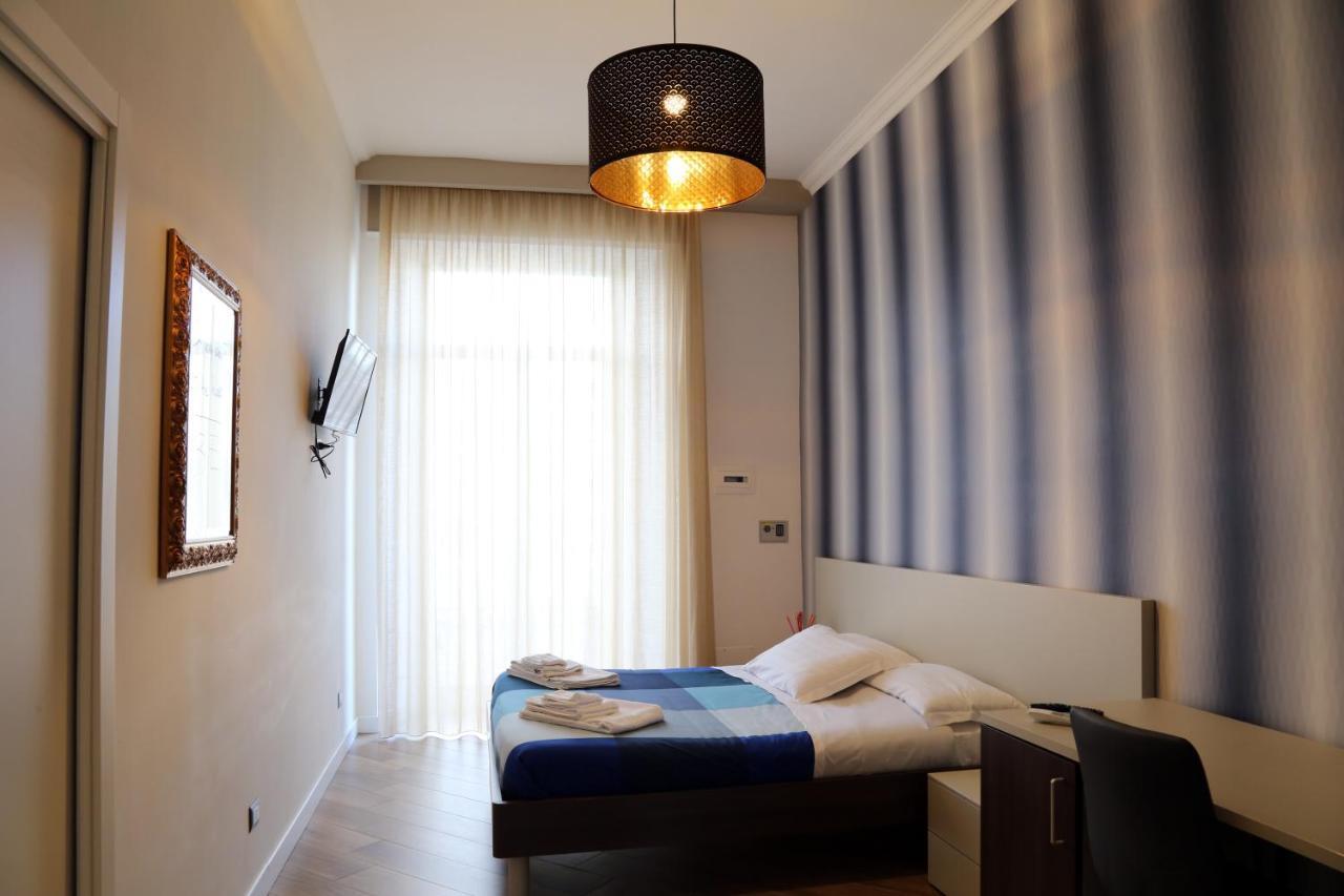 Garibaldi Rooms Naples Luaran gambar